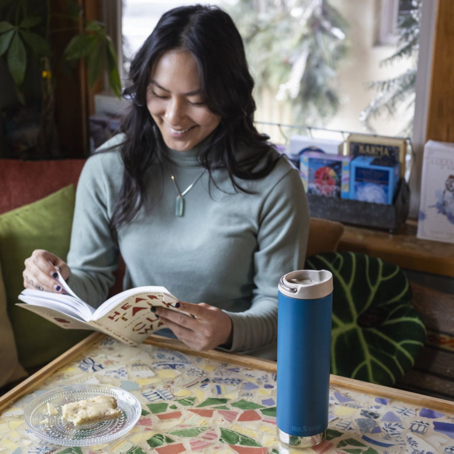 Insulated 20oz Water Bottle (with Cafe Cap)